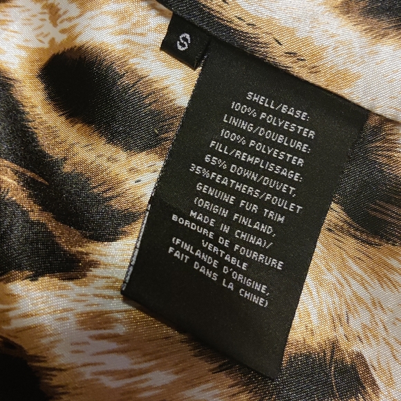 Coat. - Picture 2 of 5